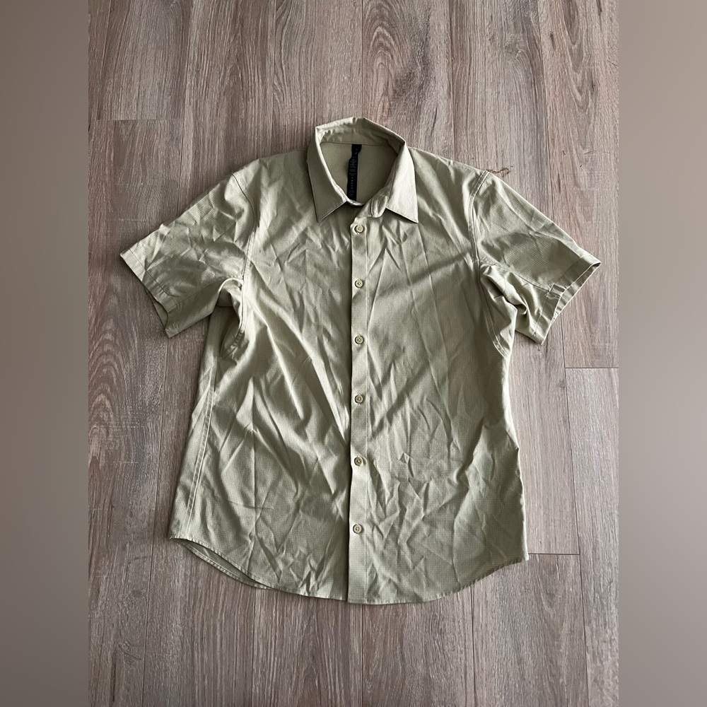 Lululemon Men’s Airing Easy Long Sleeve Shirt Heathered Dew Green - Medium - Picture 2 of 9